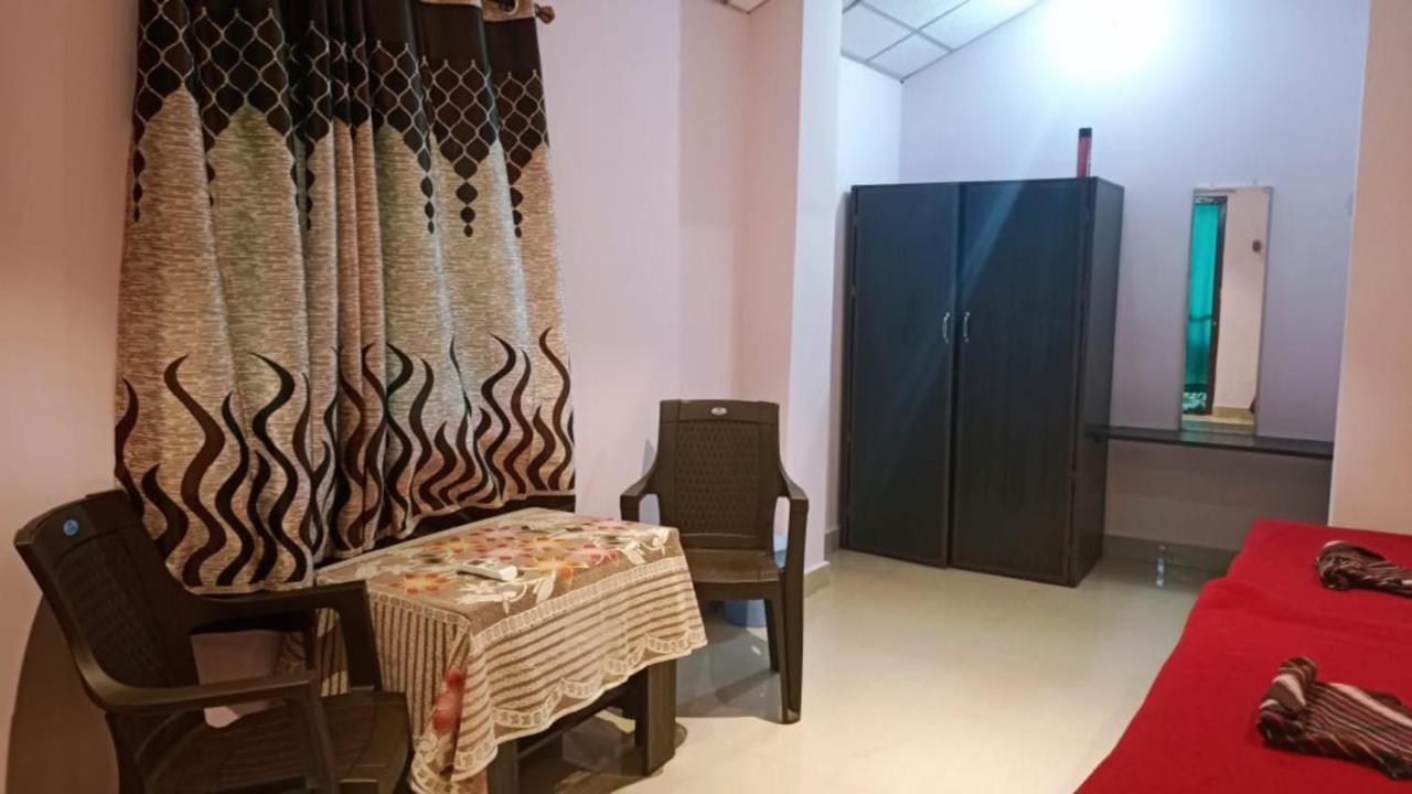 The Leisure Home Stay Shadipur Eksteriør billede