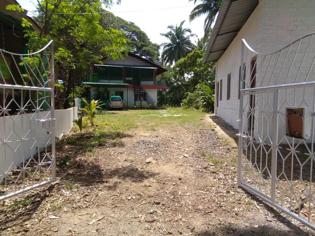 The Leisure Home Stay Shadipur Eksteriør billede